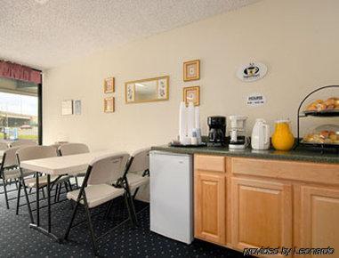 Super 8 Motel - Raritan Restaurant photo